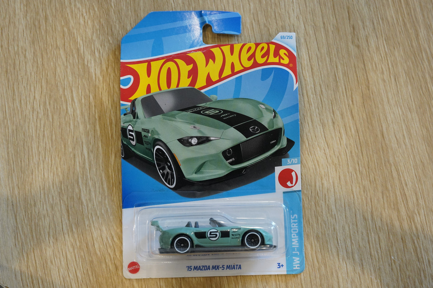 Hot Wheels Toy Car Collections-'15 MAZDA MX-5 MIATA 69/25